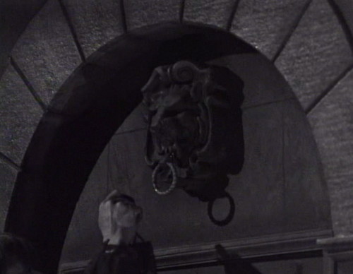 210 dark shadows willie mausoleum