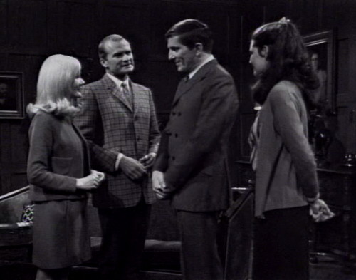 214 dark shadows barnabas family