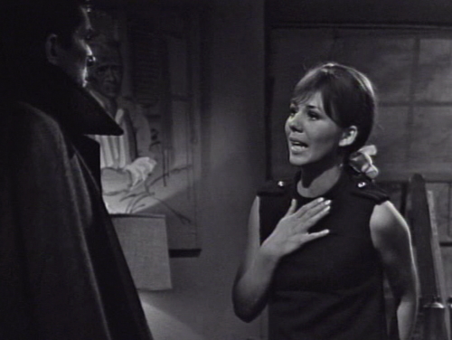 222 dark shadows whom barnabas maggie