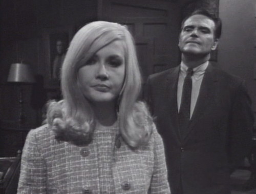 228 dark shadows carolyn jason