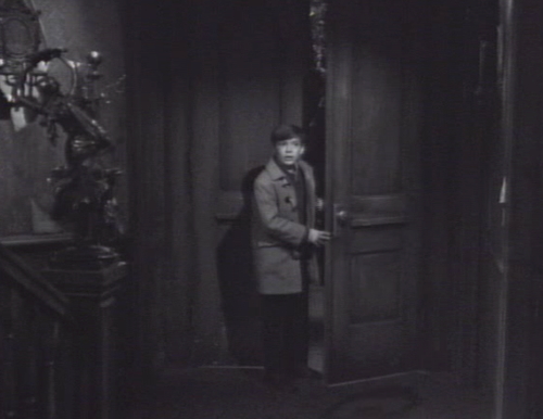 240 dark shadows david stops by