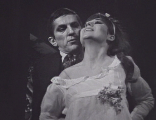 248 dark shadows mausoleum