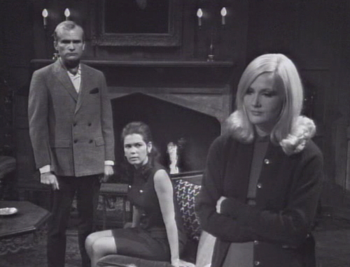 249 dark shadows carolyn plans