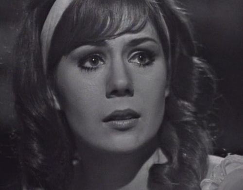 250 dark shadows maggie thinks