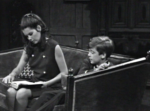 256 dark shadows vicki david