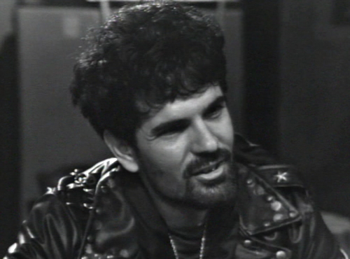 257 dark shadows buzz feel it