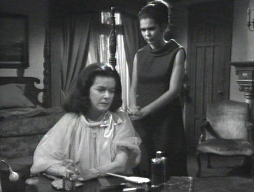 266 dark shadows go away vicki