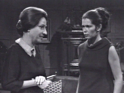 266 dark shadows mrs j vicki