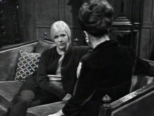 268 dark shadows carolyn liz