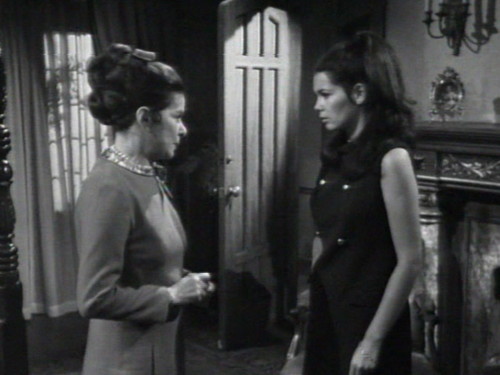 268 dark shadows liz vicki