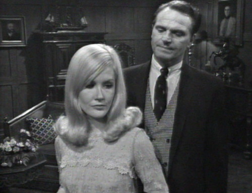 270 dark shadows carolyn has plans