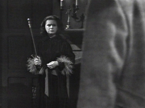 271 dark shadows liz poker