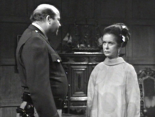 272 dark shadows officer pupp