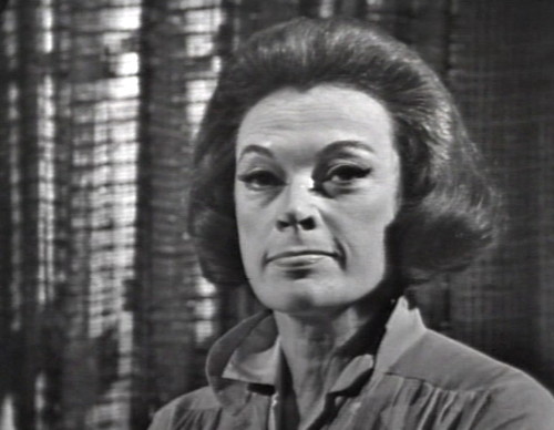 282 dark shadows julia wins