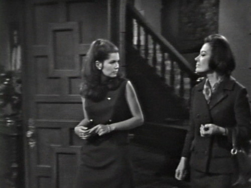 284 dark shadows vicki julia
