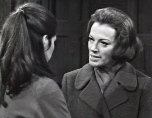 287 dark shadows julia interst