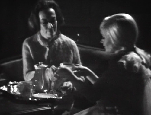 289 dark shadows carolyn coffee