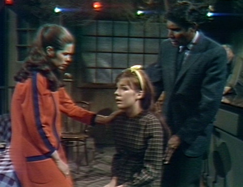 295 dark shadows maggie belongs