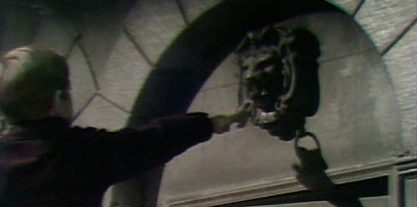 306 dark shadows david mausoleum header