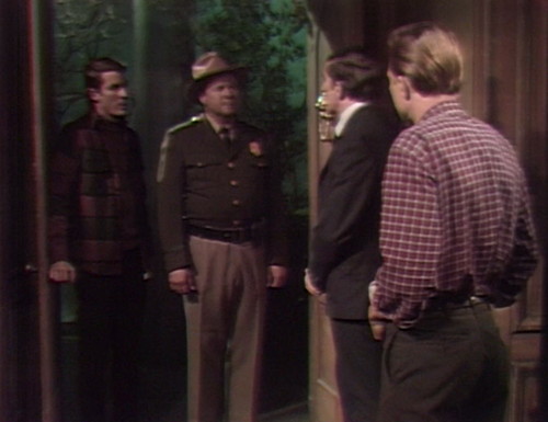 312 dark shadows patterson arrives