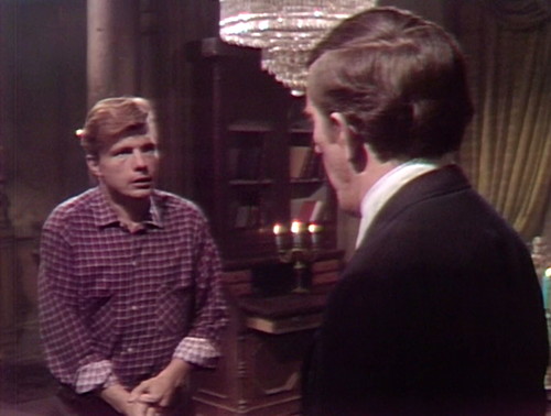 312 dark shadows willie barnabas rooster