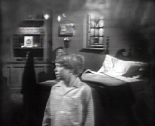 320 dark shadows david dream bedroom