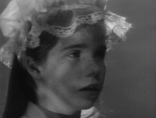 325 dark shadows sarah hill