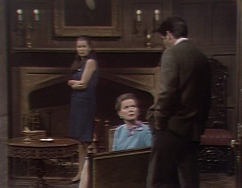 327 dark shadows vicki liz burke