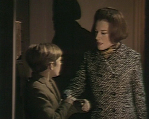 330 dark shadows david julia arm