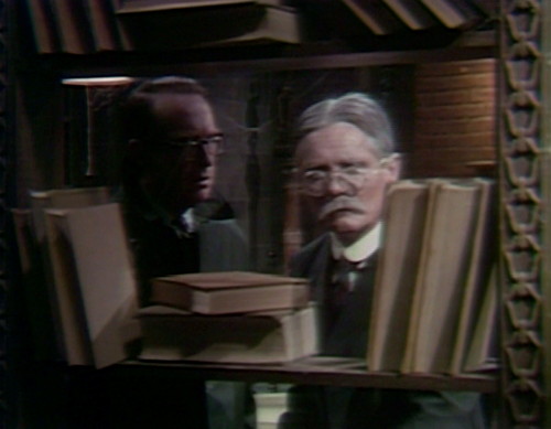 337 dark shadows woodard caretaker wolves