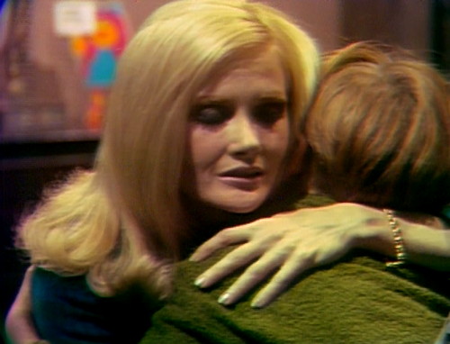 348 dark shadows carolyn david help