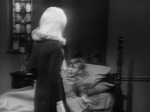 352 dark shadows carolyn david wakeup