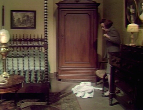 359 dark shadows julia coat