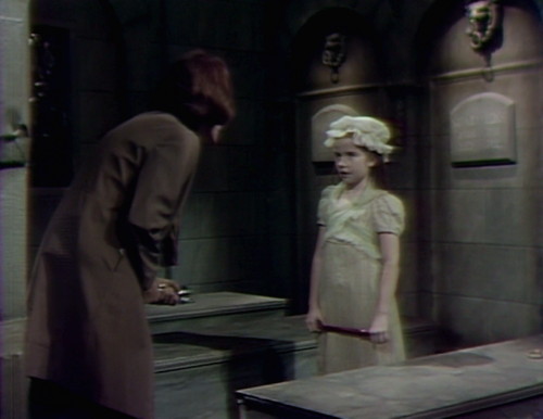 360 dark shadows julia sarah mausoleum