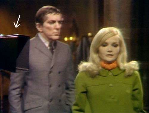 365 dark shadows hi camera