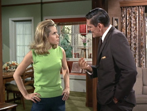 401 dark shadows hang together