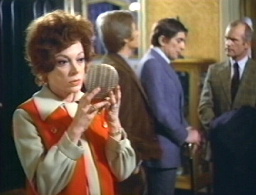 house of dark shadows julia mirror