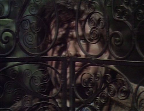 417 dark shadows gate ben