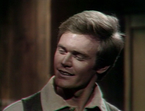 421 dark shadows smile peter