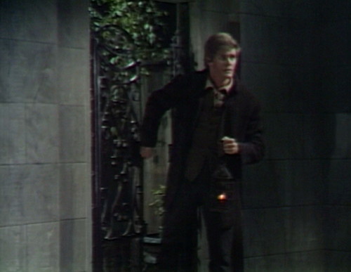 429 dark shadows mausoleum peter