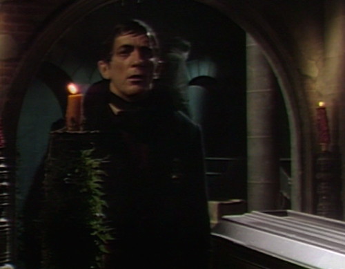 431 dark shadows pose barnabas