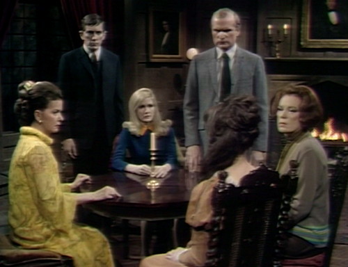 461 dark shadows seance
