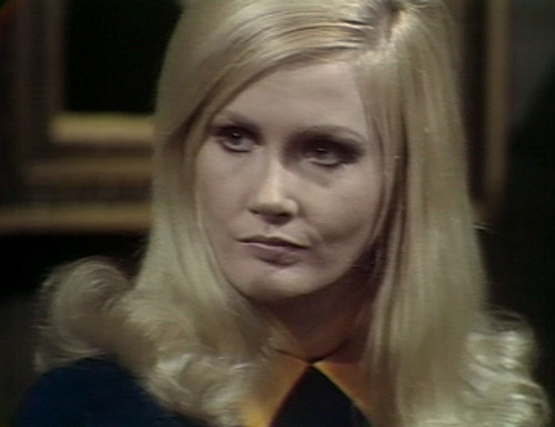 461 dark shadows trust carolyn