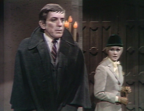 463 dark shadows feels barnabas carolyn