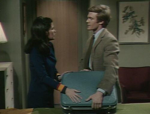 468 dark shadows suitcase vicki peter