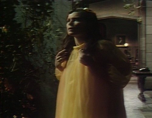 470 dark shadows come back vicki