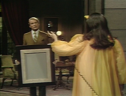 470 dark shadows exorcism roger vicki