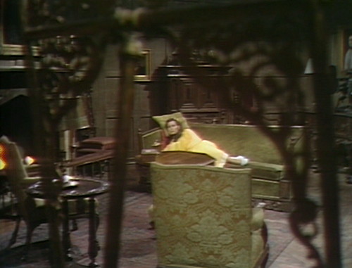 470 dark shadows legend vicki