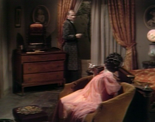 474 dark shadows past roger cassandra