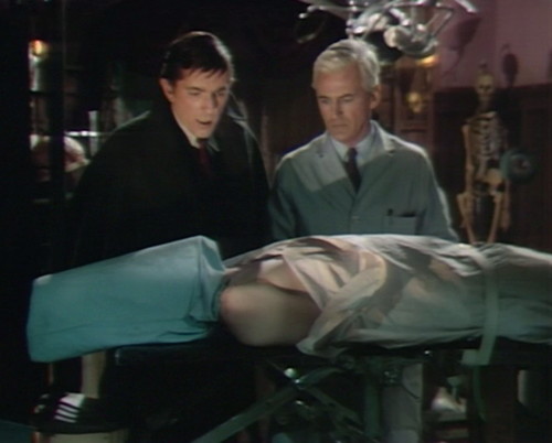 476 dark shadows lives barnabas lang